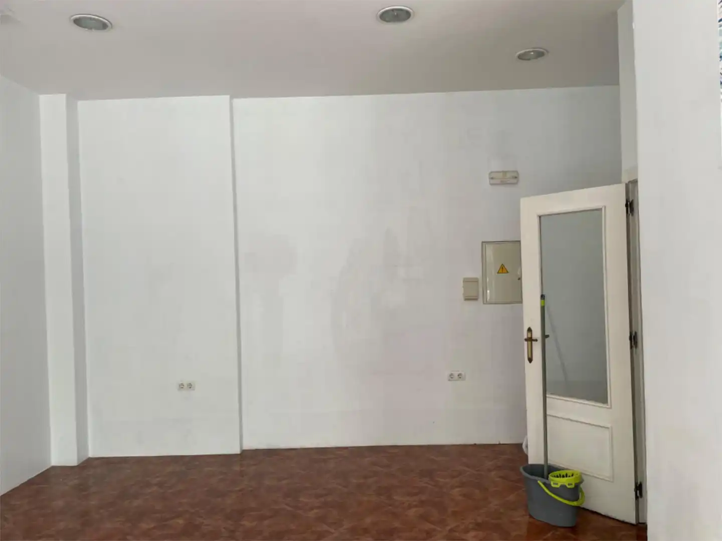 Local de alquiler en Calle Poeta Mira de Amézcua, 3, Castaño - Mirasierra Local de alquiler en Granada
