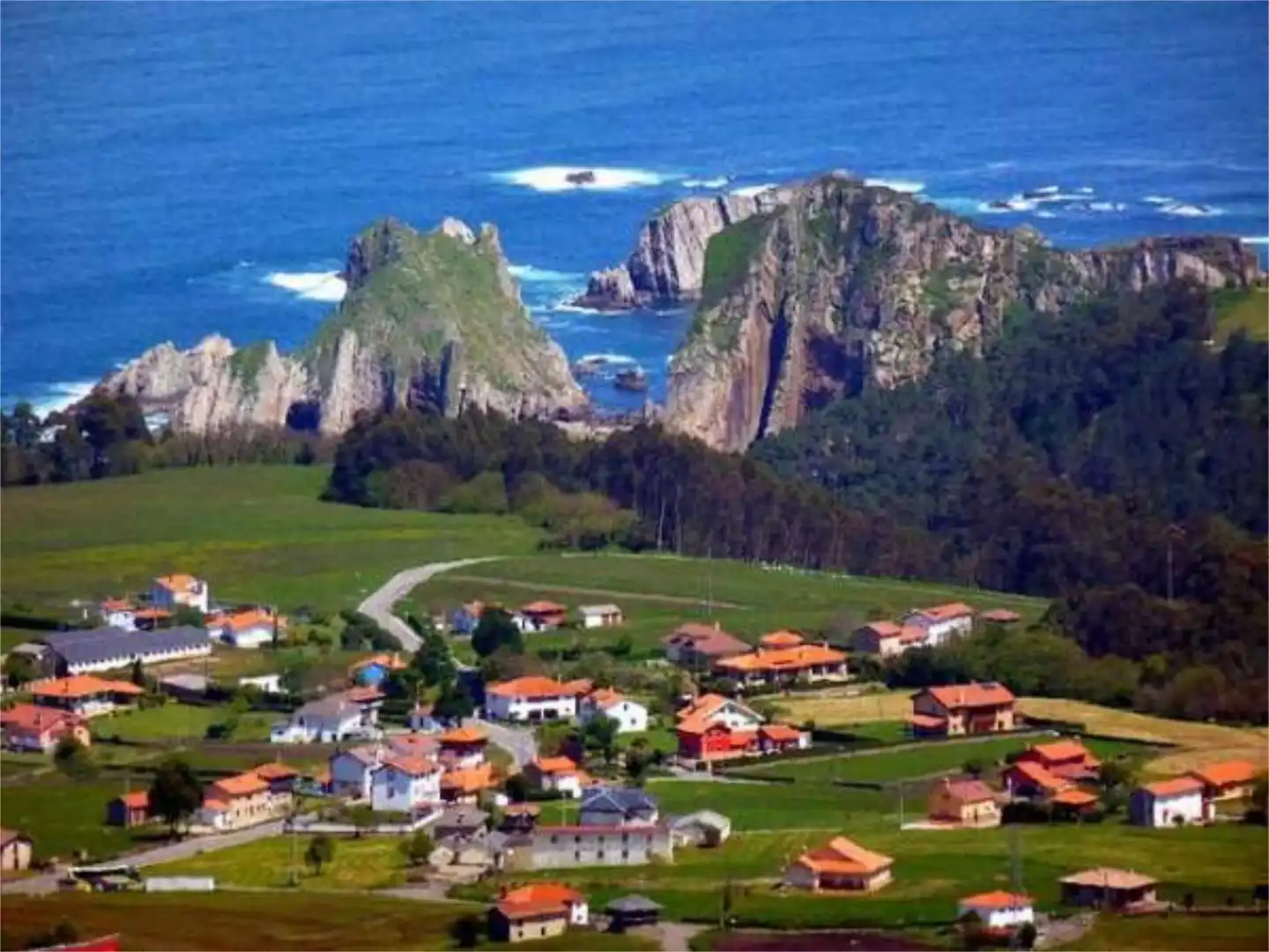 Bebaubares Gelände zum Verkauf in Lugar Santa Marina, 110, Cudillero Außenansicht von Bebaubares Gelände zum Verkauf in Cudillero