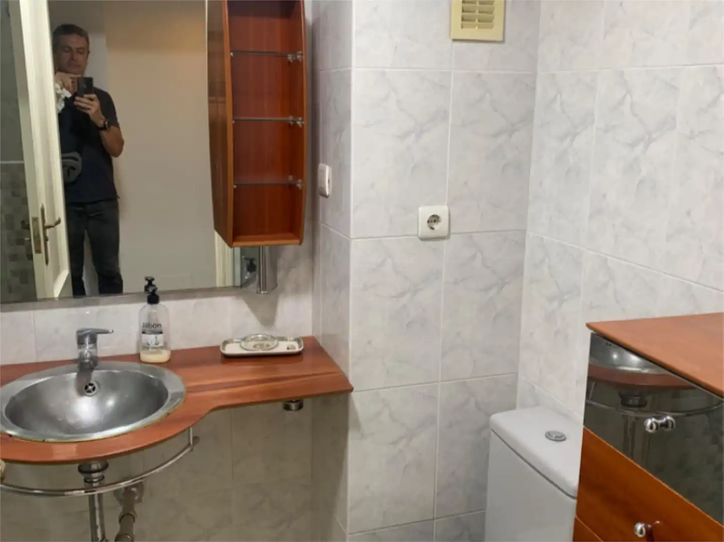 Bathroom of Flat for sale in Murcia  with Air Conditioner, Heating and Storage room