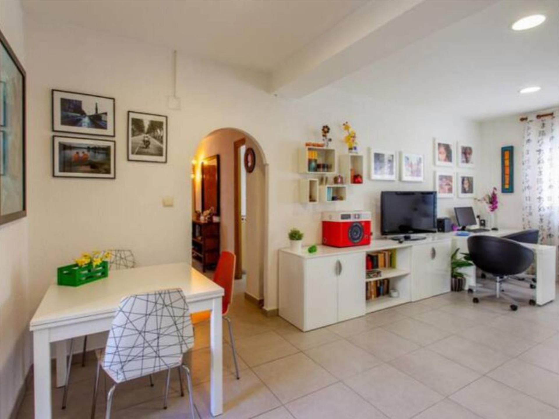 Sala d'estar de Planta baixa de lloguer en  Valencia Capital amb Moblat