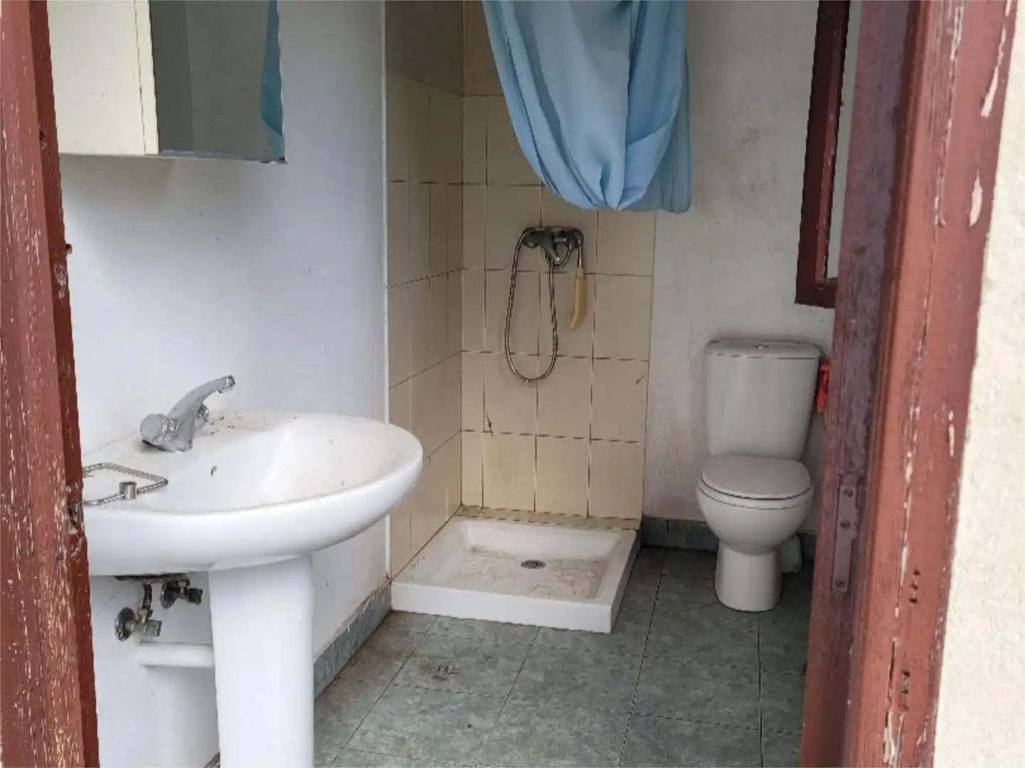 Flat for sale in Sangrices Auzoa, 37, Karrantza Harana / Valle de Carranza Bathroom of Flat for sale in Karrantza Harana / Valle de Carranza with Private garden
