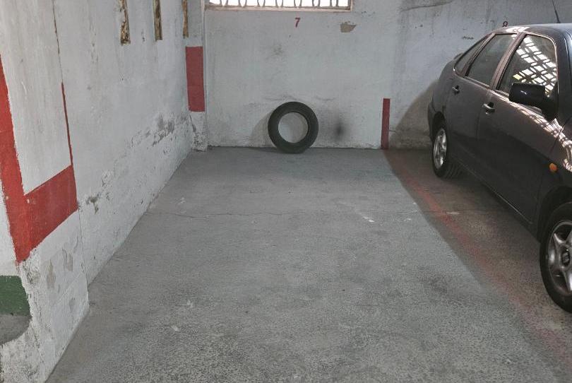 Foto 1 de Garaje de alquiler en Plaza Mayor, 5, Santa Marta de Tormes, Salamanca