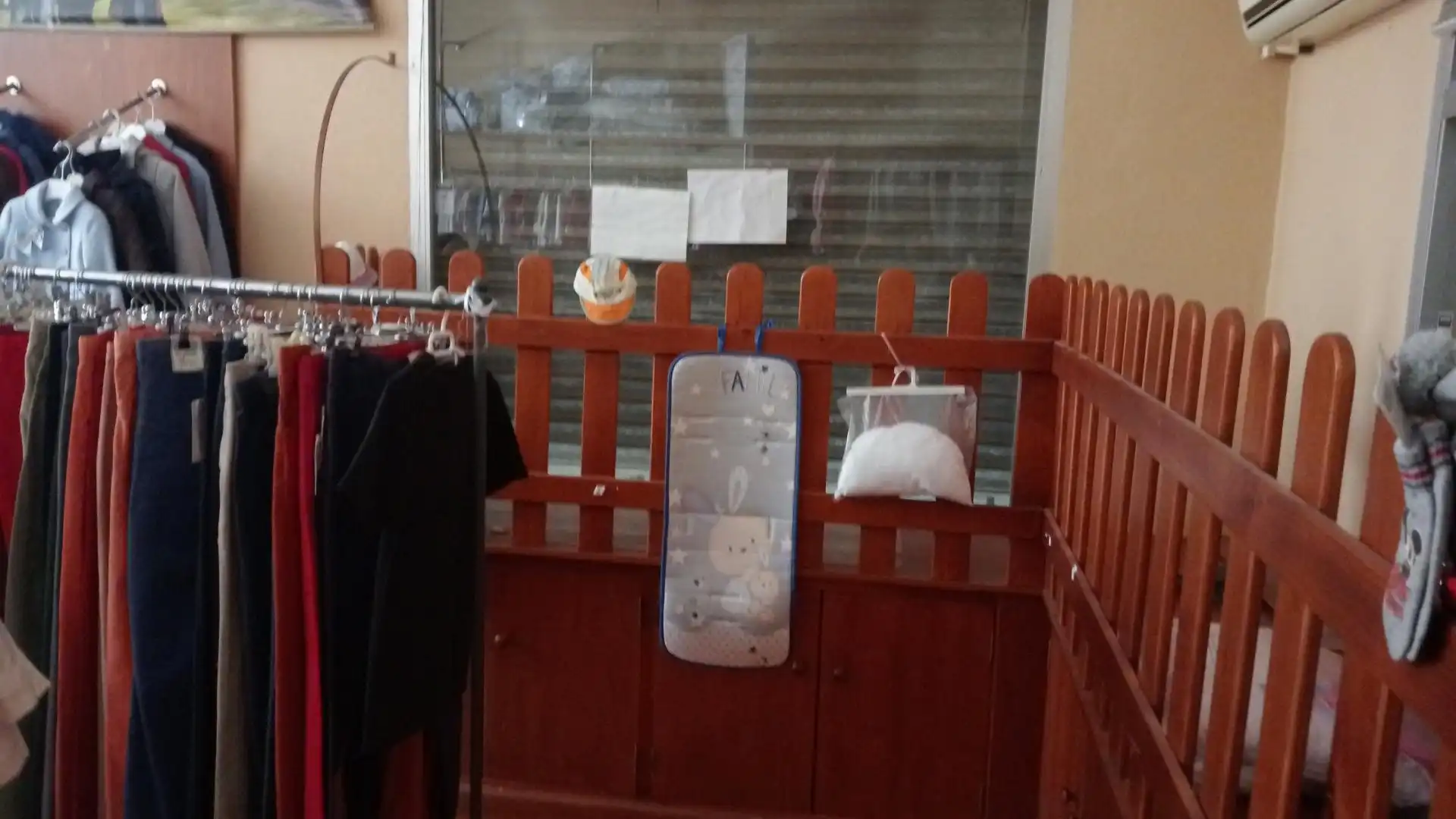 Commercial properties for sale in Cañete de las Torres  with Air Conditioner and Heating