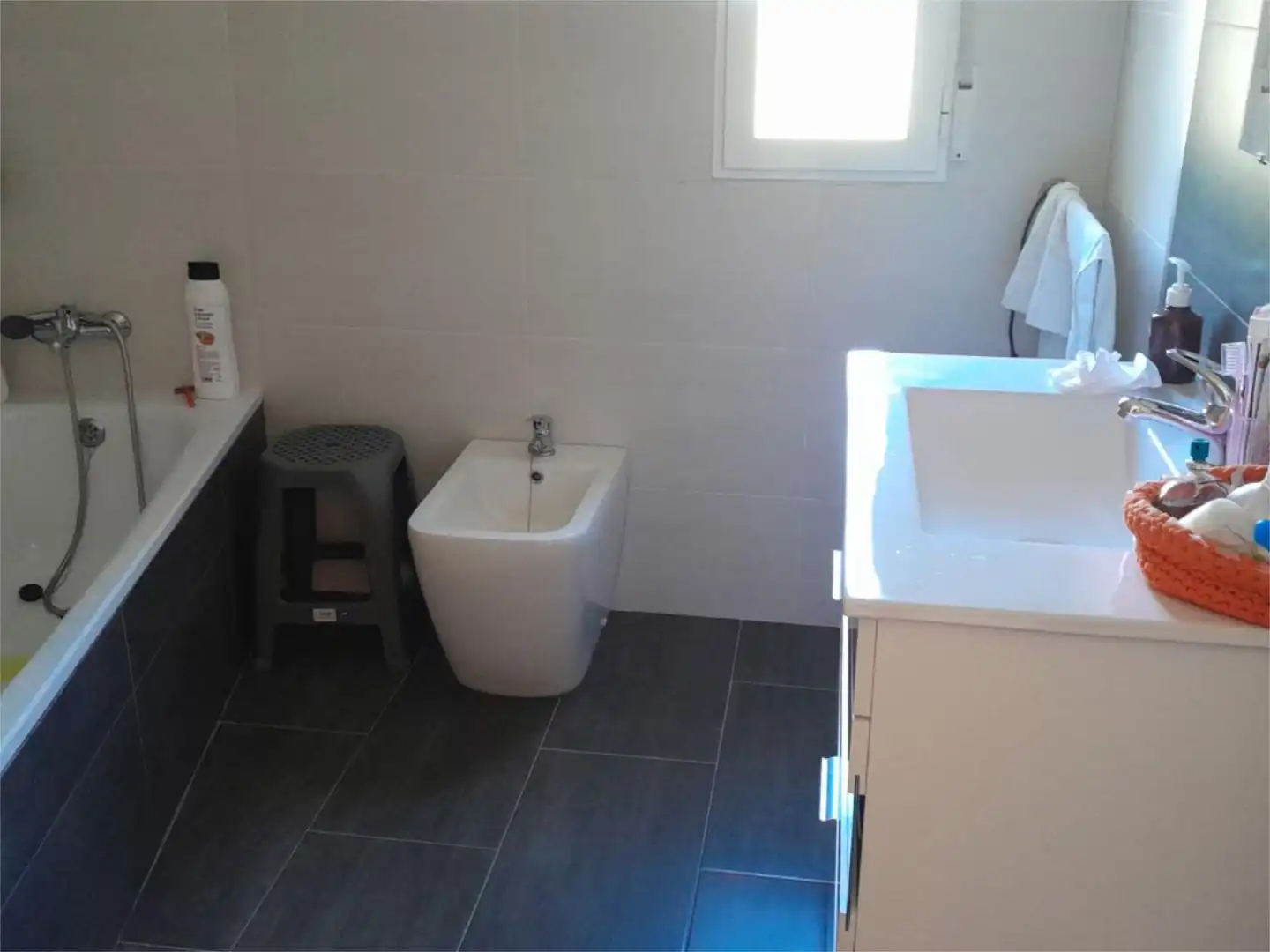 Bathroom of Flat for rent in Yeste  with Furnished