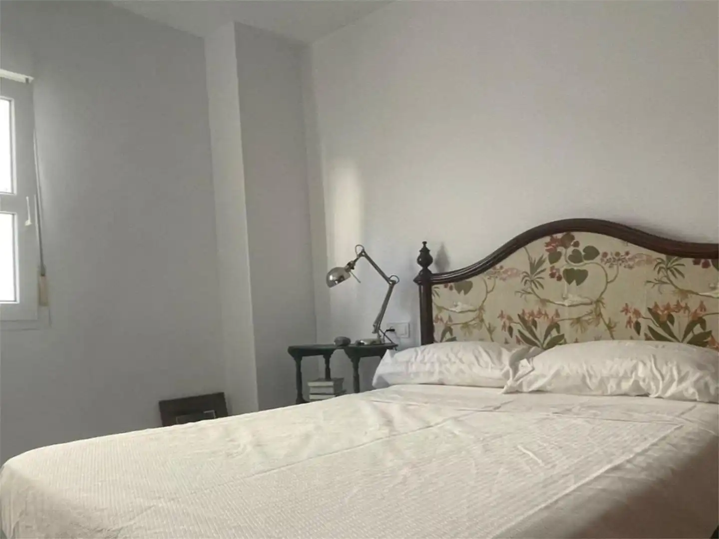 Pis de lloguer a Avenida Bahía Blanca, 5, Asdrúbal - Bahía Blanca Dormitori de Pis de lloguer en Cádiz amb Moblat