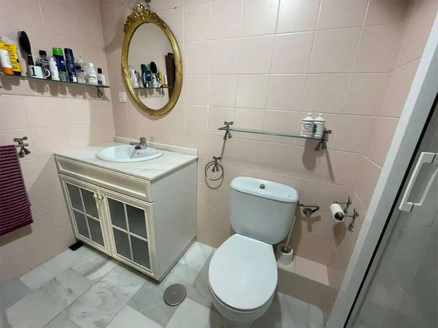 Pis de lloguer a Avenida Bahía Blanca, 5, Asdrúbal - Bahía Blanca Bany de Pis de lloguer en Cádiz amb Moblat