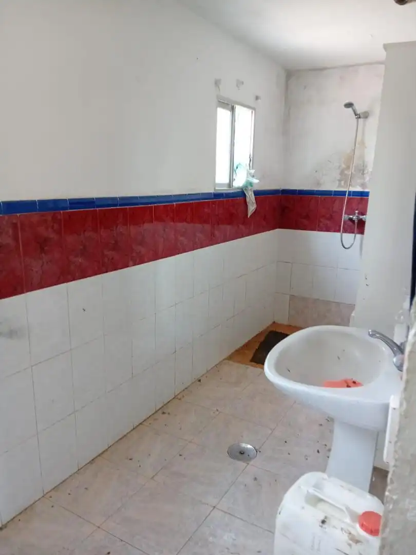 Finca rústica en venta en Calle Bartolome Gomez, 13, El Castillo de las Guardas Baño de Finca rústica en venta en El Castillo de las Guardas con Piscina