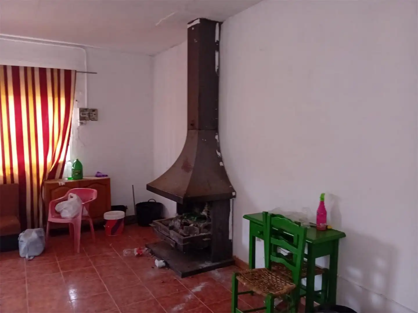 Finca rústica en venta en Calle Bartolome Gomez, 13, El Castillo de las Guardas Cocina de Finca rústica en venta en El Castillo de las Guardas con Piscina