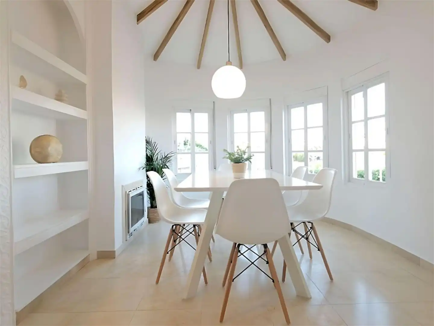 Casa o xalet en venda a Urbanización Valle Romano, 203, Valle Romano Golf Menjador de Casa o xalet en venda en Estepona amb Aire condicionat, Terrassa i Piscina
