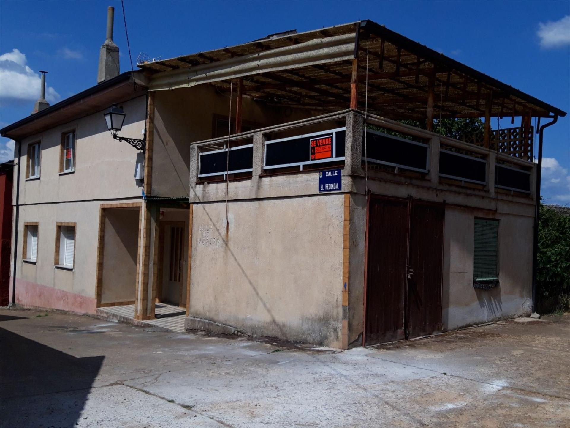 Vista exterior de Casa adosada en venda en Castropodame amb Terrassa