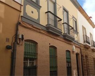 Exterior view of Single-family semi-detached for sale in  Cádiz Capital  with Terrace and Balcony