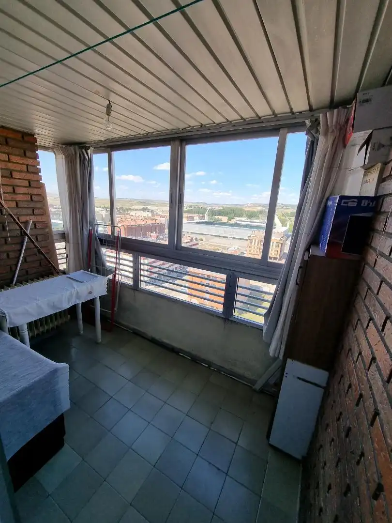 Wohnung zum Verkauf in Avenida Brasilia, 16, Pan y Guindas Schlafzimmer von Wohnung zum Verkauf in Palencia Capital mit Terrasse