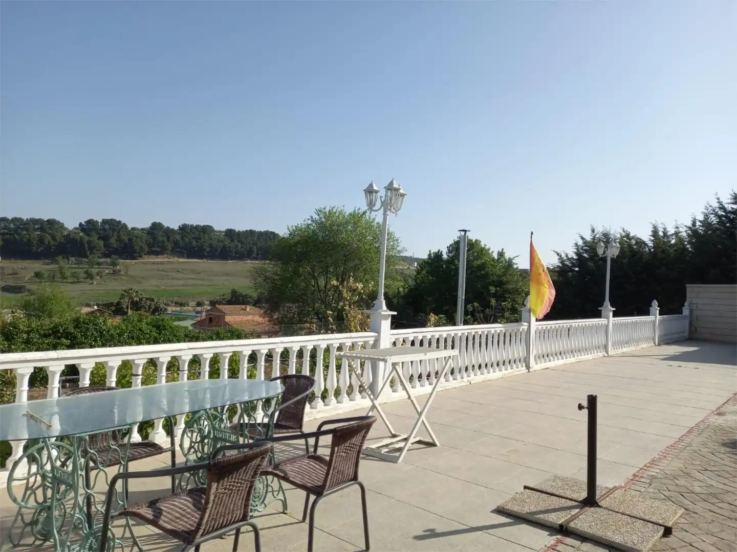 Terrace of Houses for sale in Rus  with Air Conditioner, Private garden and Terrace