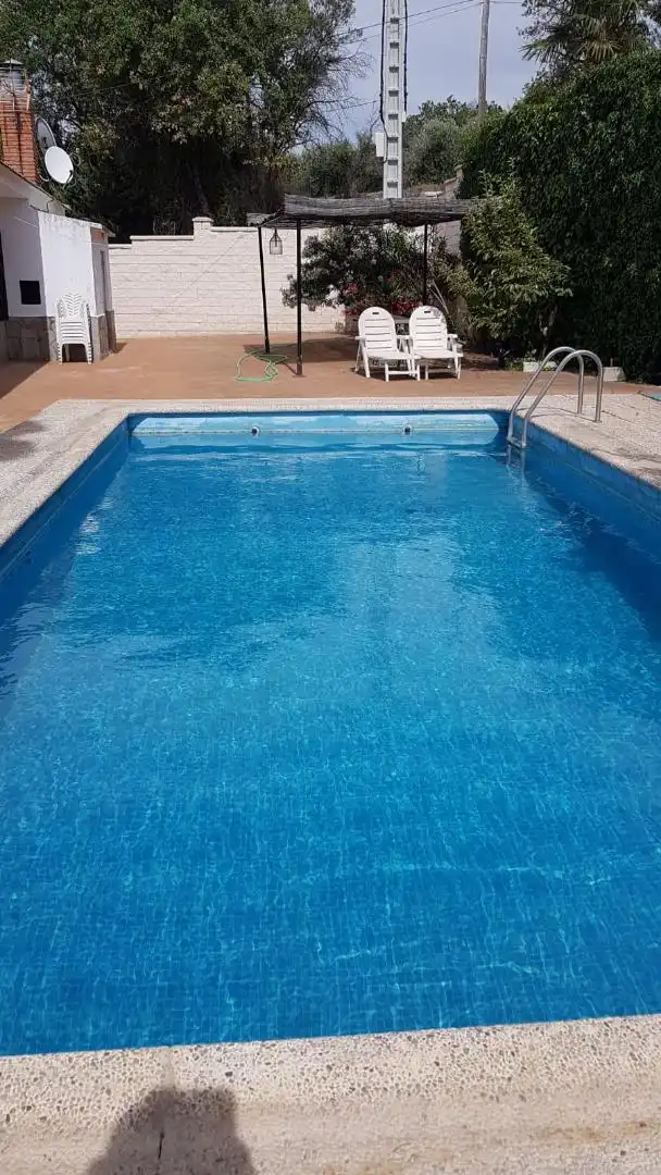 Swimming pool of Houses for sale in Rus  with Air Conditioner, Private garden and Terrace