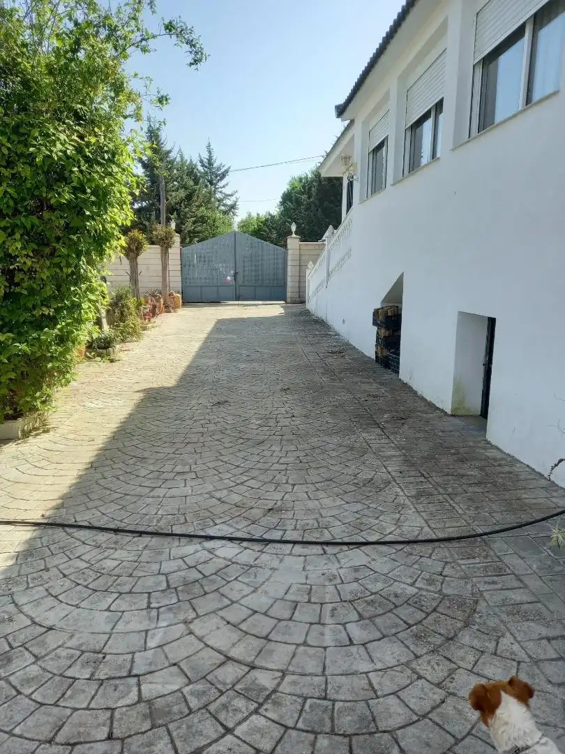 Parking of Houses for sale in Rus  with Air Conditioner, Private garden and Terrace