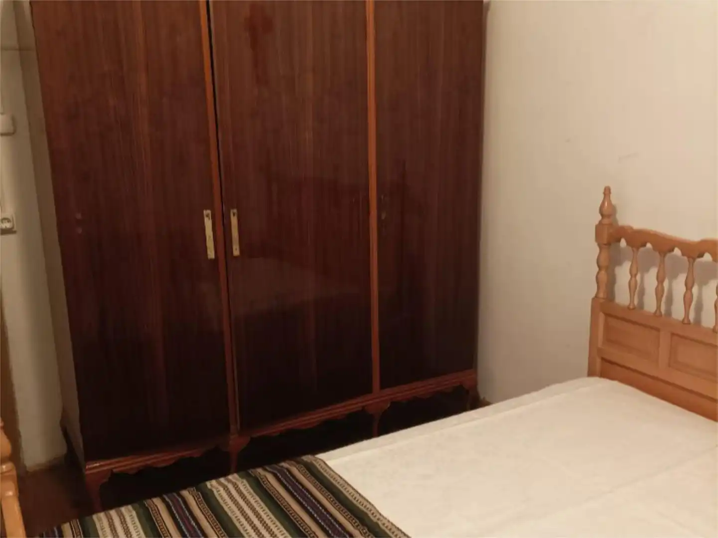 Casa adosada en venta en Calle las Eras, 13, Cabrejas del Pinar Habitación de Casa adosada en venta en Cabrejas del Pinar con Parquet, Trastero y Amueblado
