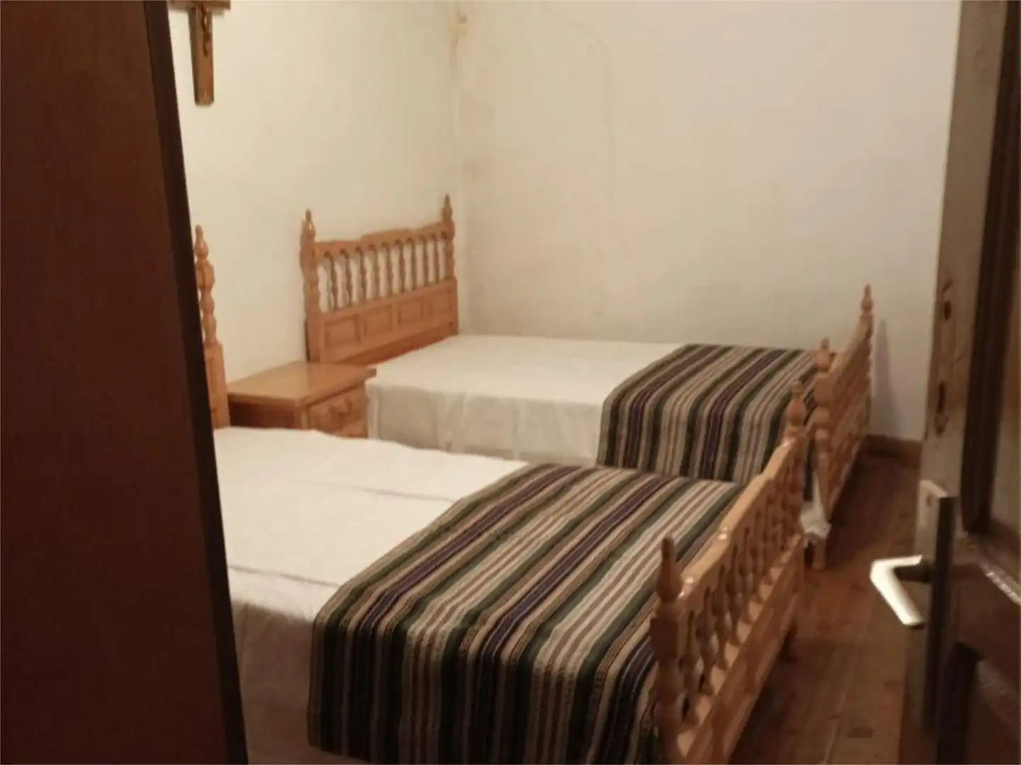 Casa adosada en venta en Calle las Eras, 13, Cabrejas del Pinar Habitación de Casa adosada en venta en Cabrejas del Pinar con Parquet, Trastero y Amueblado