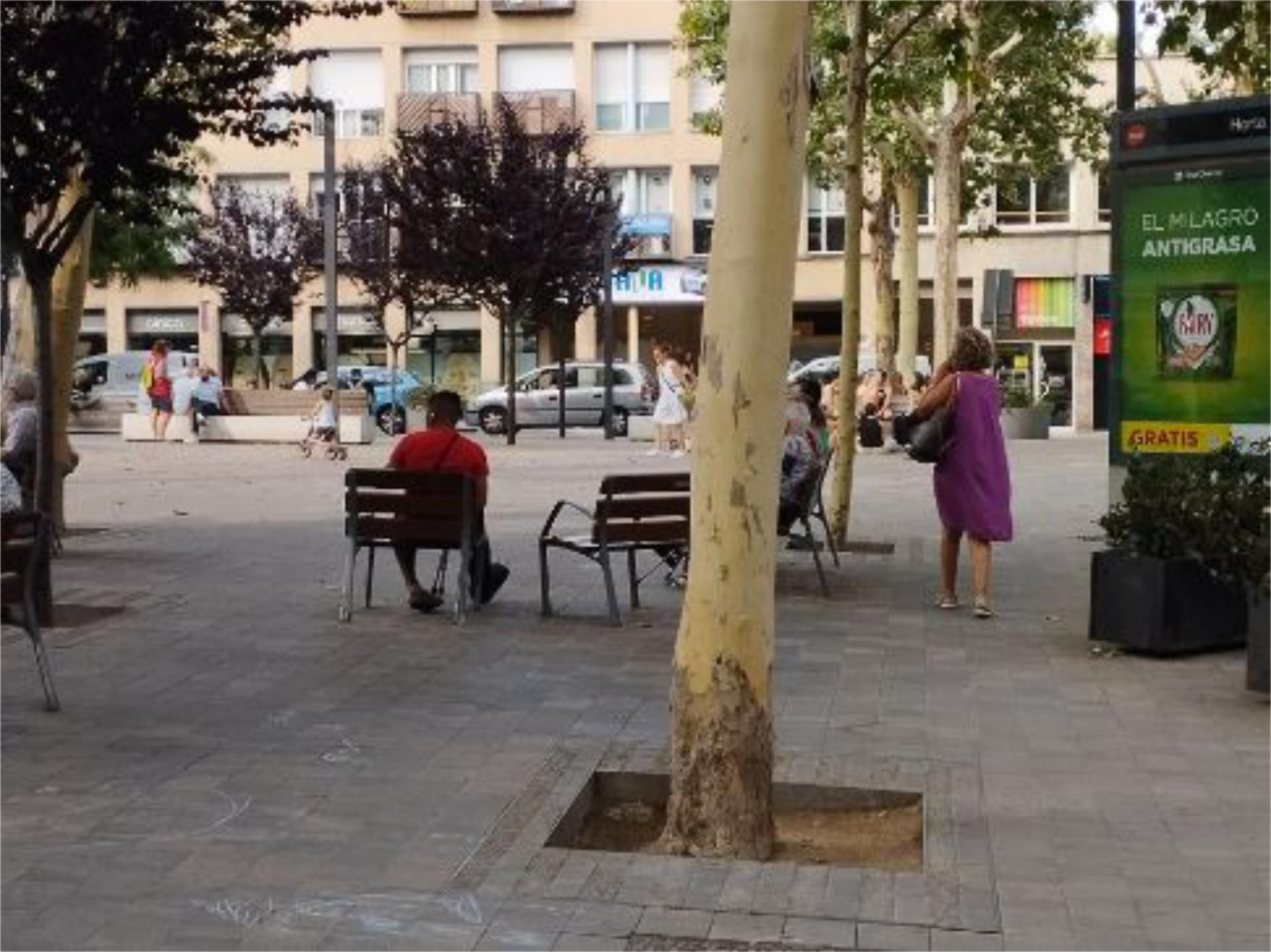 Vista exterior de Local de alquiler en  Barcelona Capital con Parquet