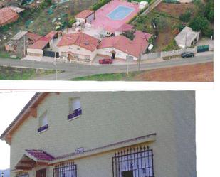 Vista exterior de Casa o xalet en venda en Miranda de Ebro amb Terrassa, Piscina i Balcó