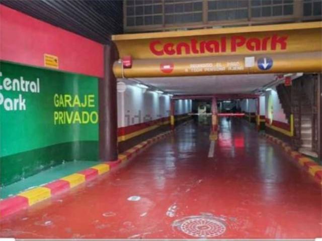 Garaje en Alquiler en Calle del Médico Pascual Pérez, 32 en Barrio del Centro