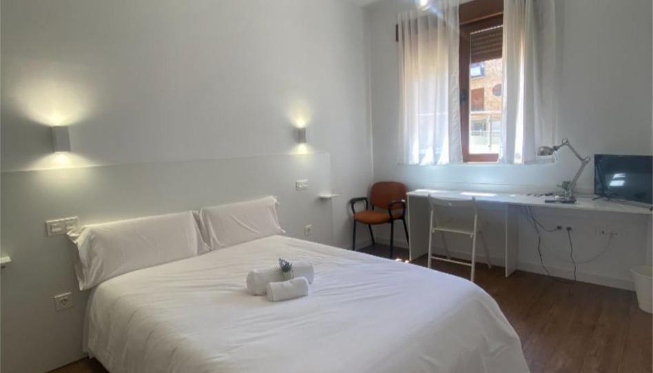 Photo 1 of Flat to rent in Plaza Poniente, 30, Teso de la Feria - Arrabal, Salamanca