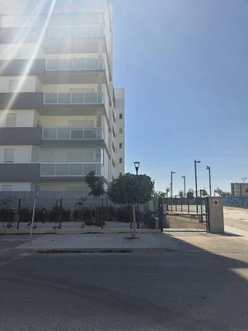 Garaje en Alquiler en Manuel Ríos Moreno, 3 en Entrenúcleos