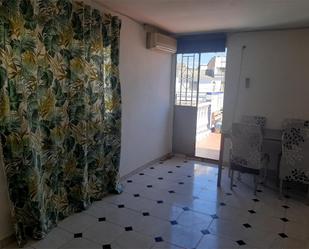 Dormitori de Pis de lloguer en Villa del Río amb Aire condicionat, Terrassa i Balcó