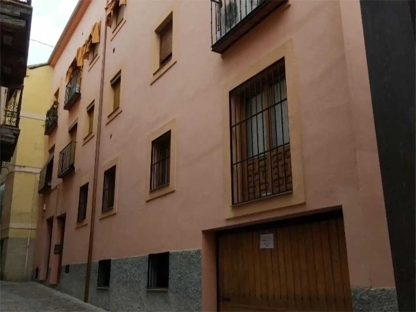 Flat for sale in Calle de San Marcos, 15, Casco Histórico Exterior view of Flat for sale in Toledo Capital with Air Conditioner