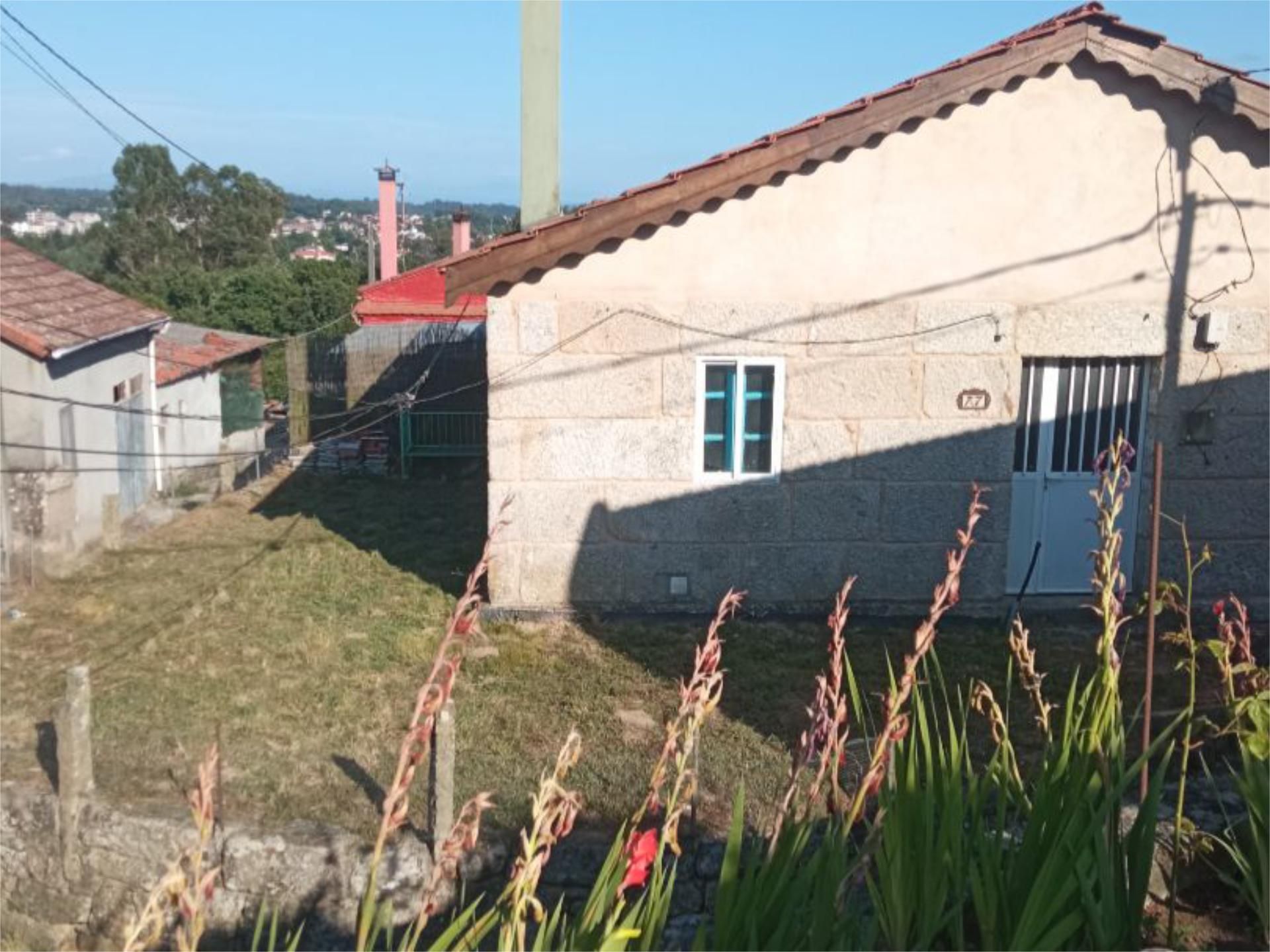 Exterior view of Planta baja for sale in O Carballiño    with Private garden and Balcony