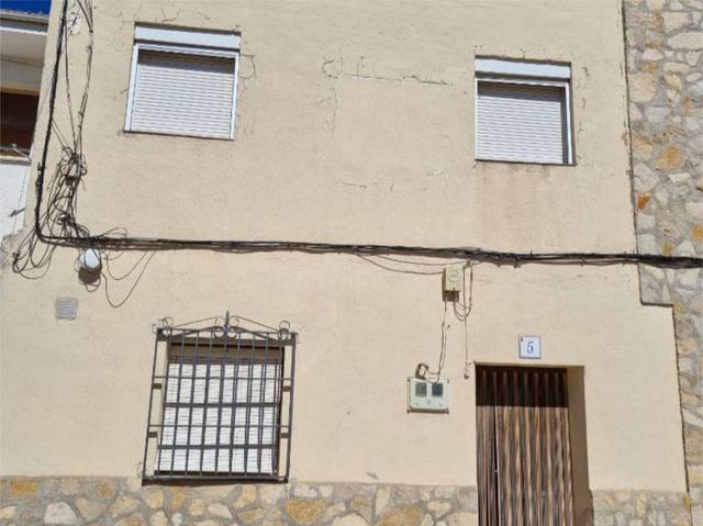 Casa adosada en venta en calle alcázar, 5 de fuent