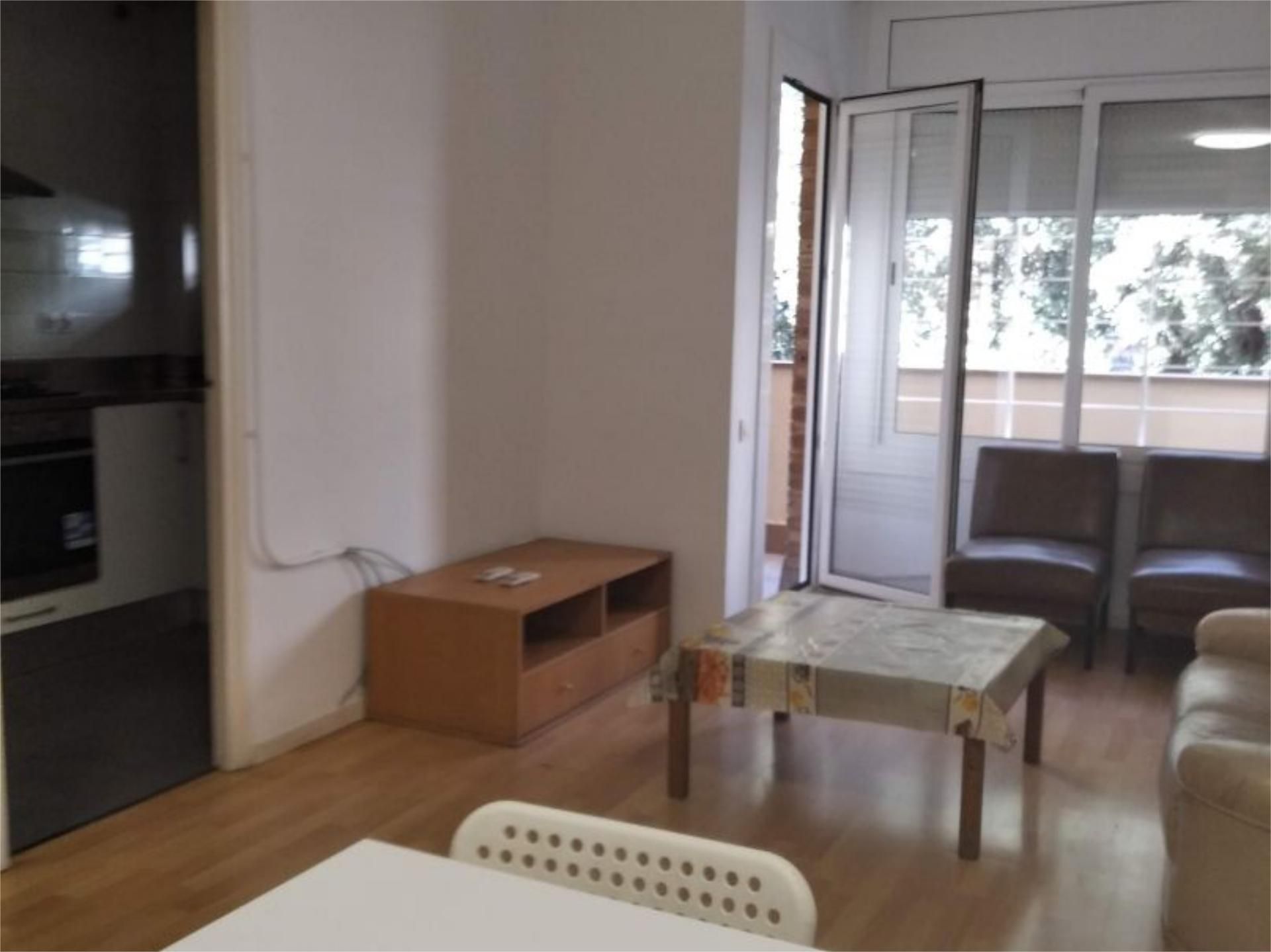 Living room of Flat to share in Terrassa  with Air Conditioner, Heating and Parquet flooring