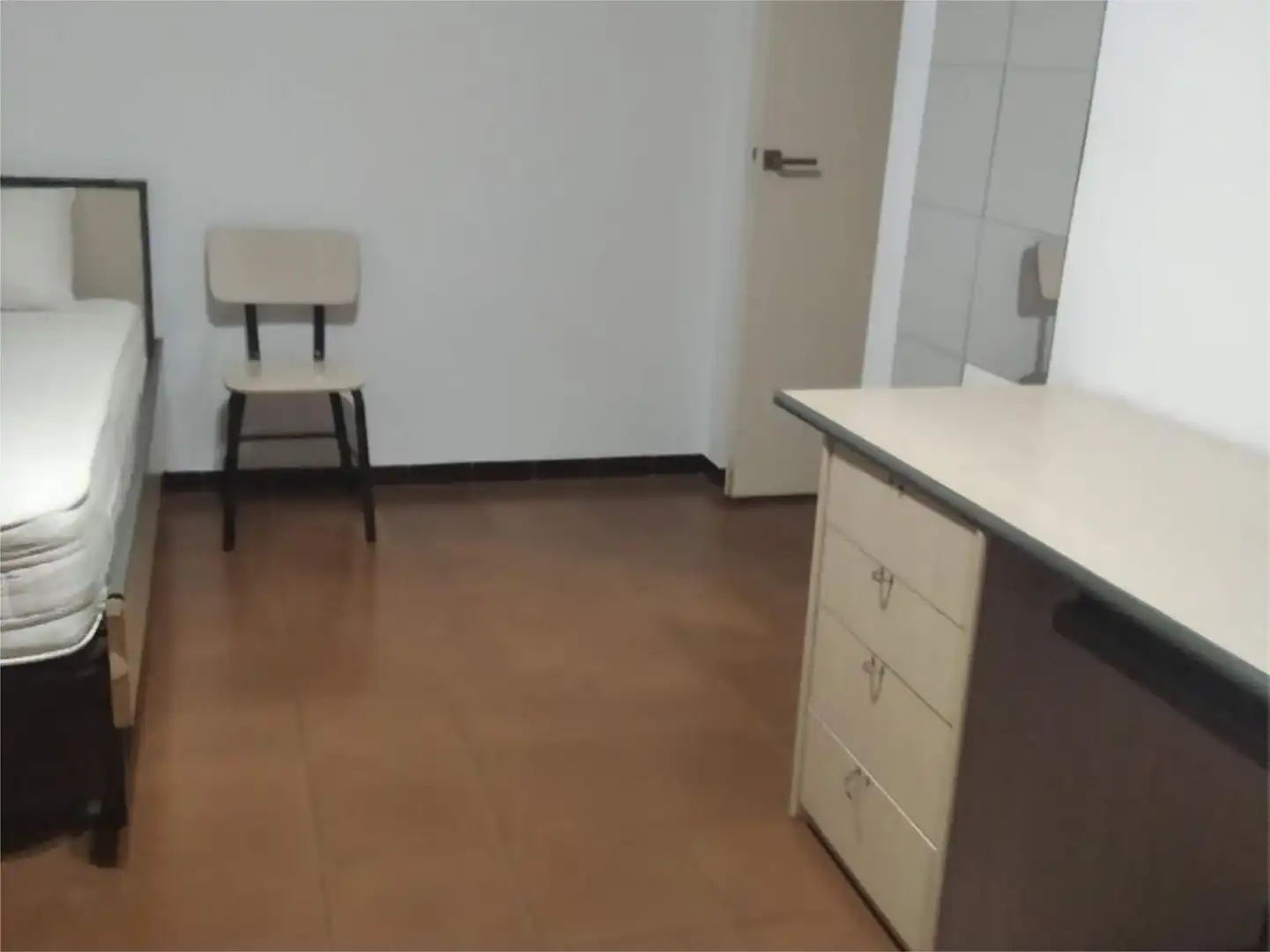 Wohnung zur untervermieten in Terrassa mit Klimaanlage, Heizung und Parkett