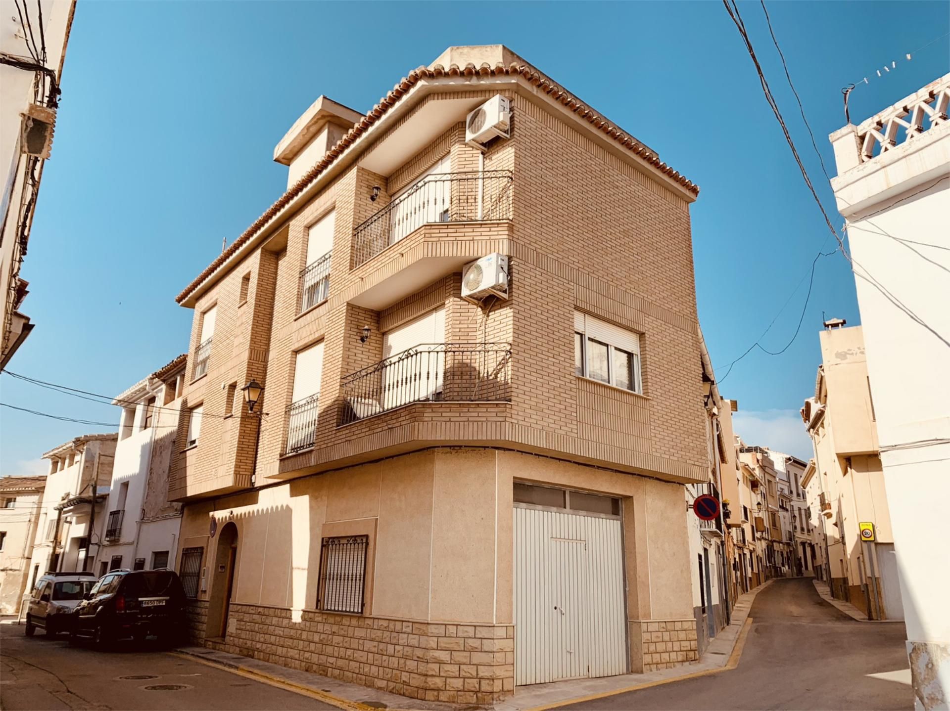 Exterior view of Flat for sale in Villar del Arzobispo  with Air Conditioner, Terrace and Balcony