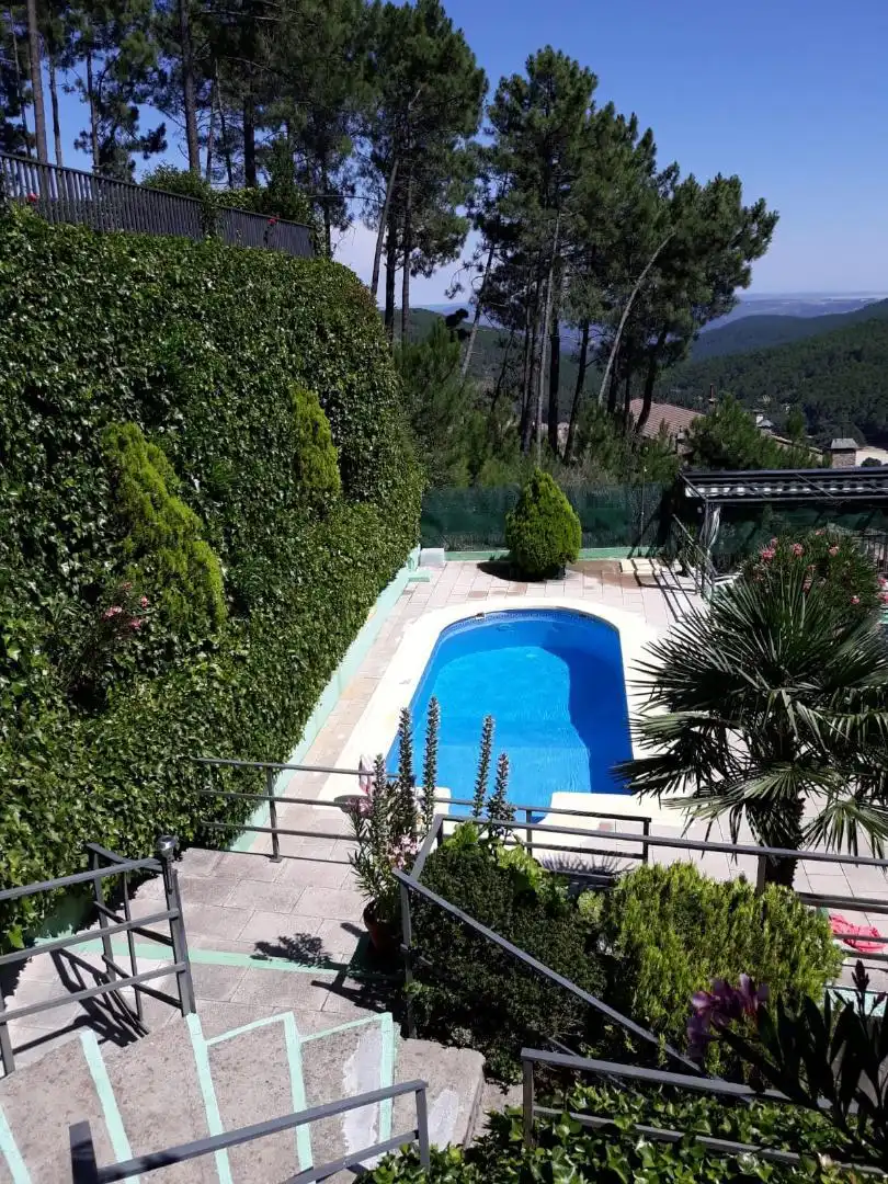 Houses for sale in Carretera Hoyuelo, 12, Guisando Swimming pool of Houses for sale in Guisando with Heating, Private garden and Parquet flooring