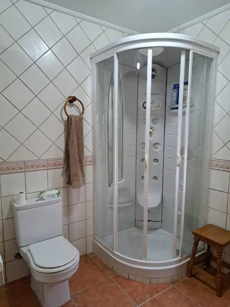 Houses for sale in Carretera Hoyuelo, 12, Guisando Bathroom of Houses for sale in Guisando with Heating, Private garden and Parquet flooring