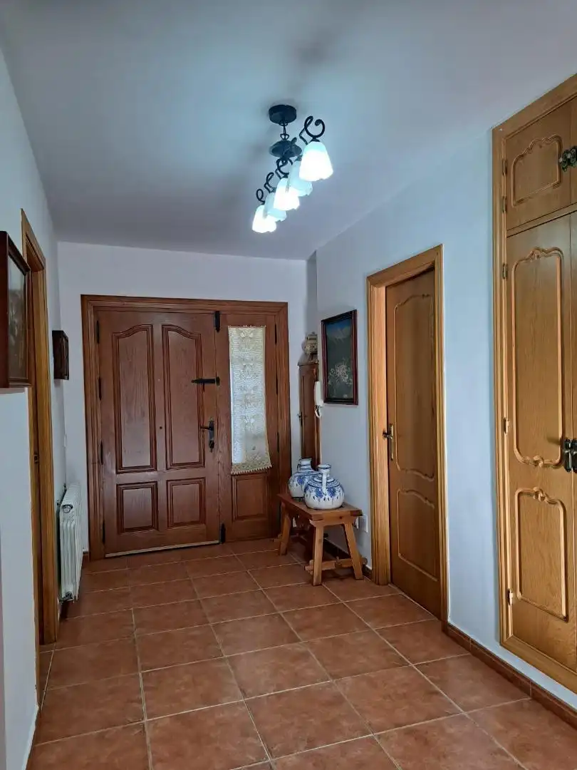 Houses for sale in Carretera Hoyuelo, 12, Guisando Houses for sale in Guisando with Heating, Private garden and Parquet flooring