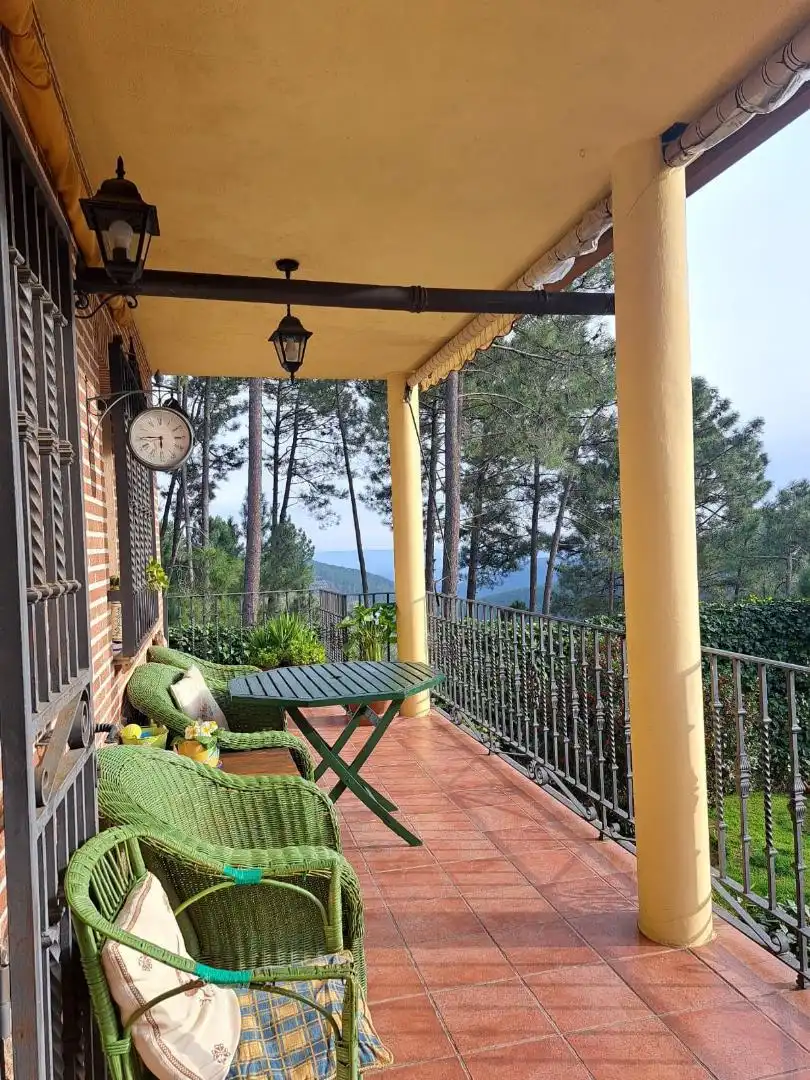 Houses for sale in Carretera Hoyuelo, 12, Guisando Terrace of Houses for sale in Guisando with Heating, Private garden and Parquet flooring