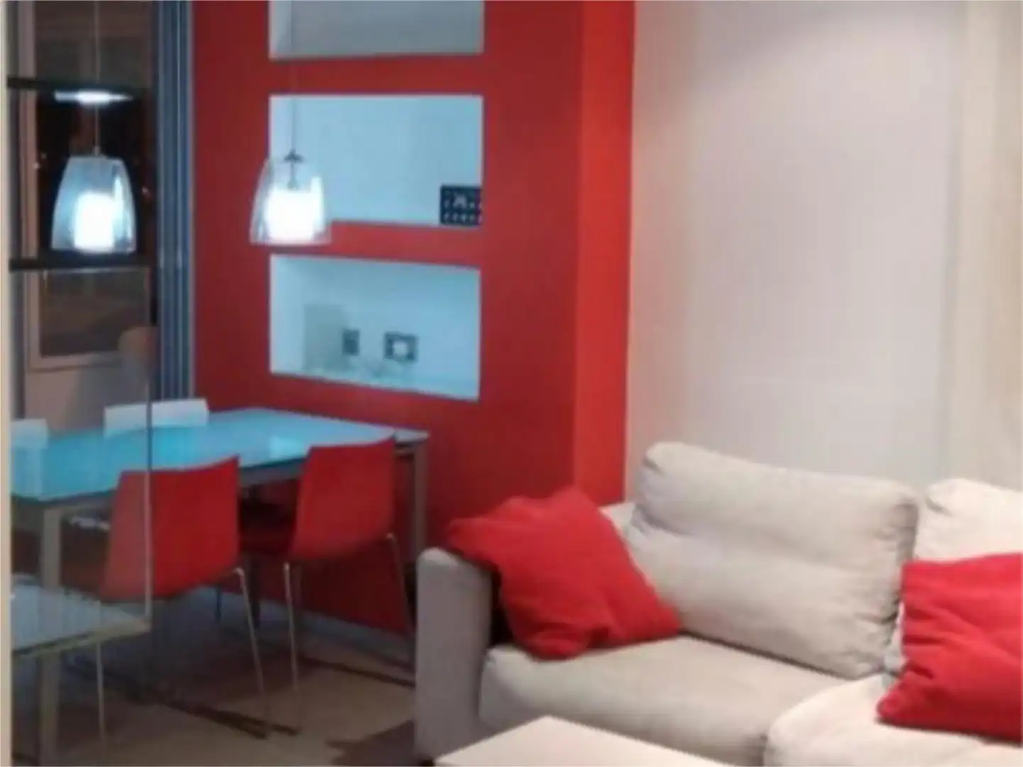 Apartamento de alquiler en Avinguda de Mohino, 40, Heliópolis Sala de estar de Apartamento de alquiler en Benicasim / Benicàssim con Terraza, Piscina y Amueblado