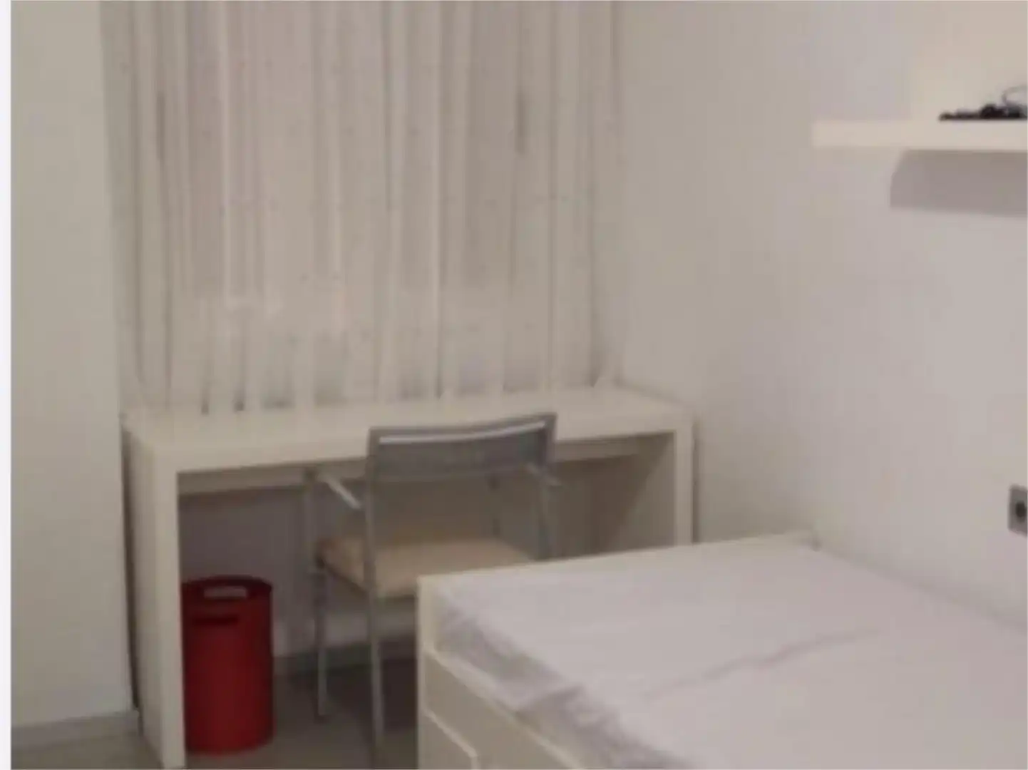Apartamento de alquiler en Avinguda de Mohino, 40, Heliópolis Habitación de Apartamento de alquiler en Benicasim / Benicàssim con Terraza, Piscina y Amueblado