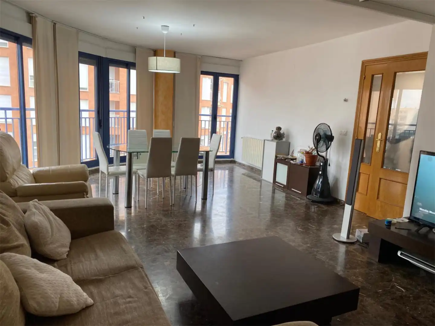 Ático en venta en Carrer del Cantó de Castalia, 9, Ensanche - Parque del Oeste Sala de estar de Ático en venta en Castellón de la Plana / Castelló de la Plana con Terraza y Balcón