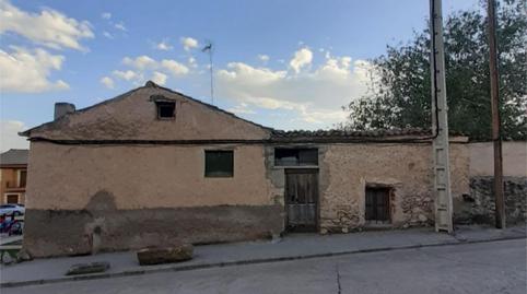 Foto 3 von Einfamilien-Reihenhaus zum Verkauf in Calle Máximo González, 51, Turégano, Segovia