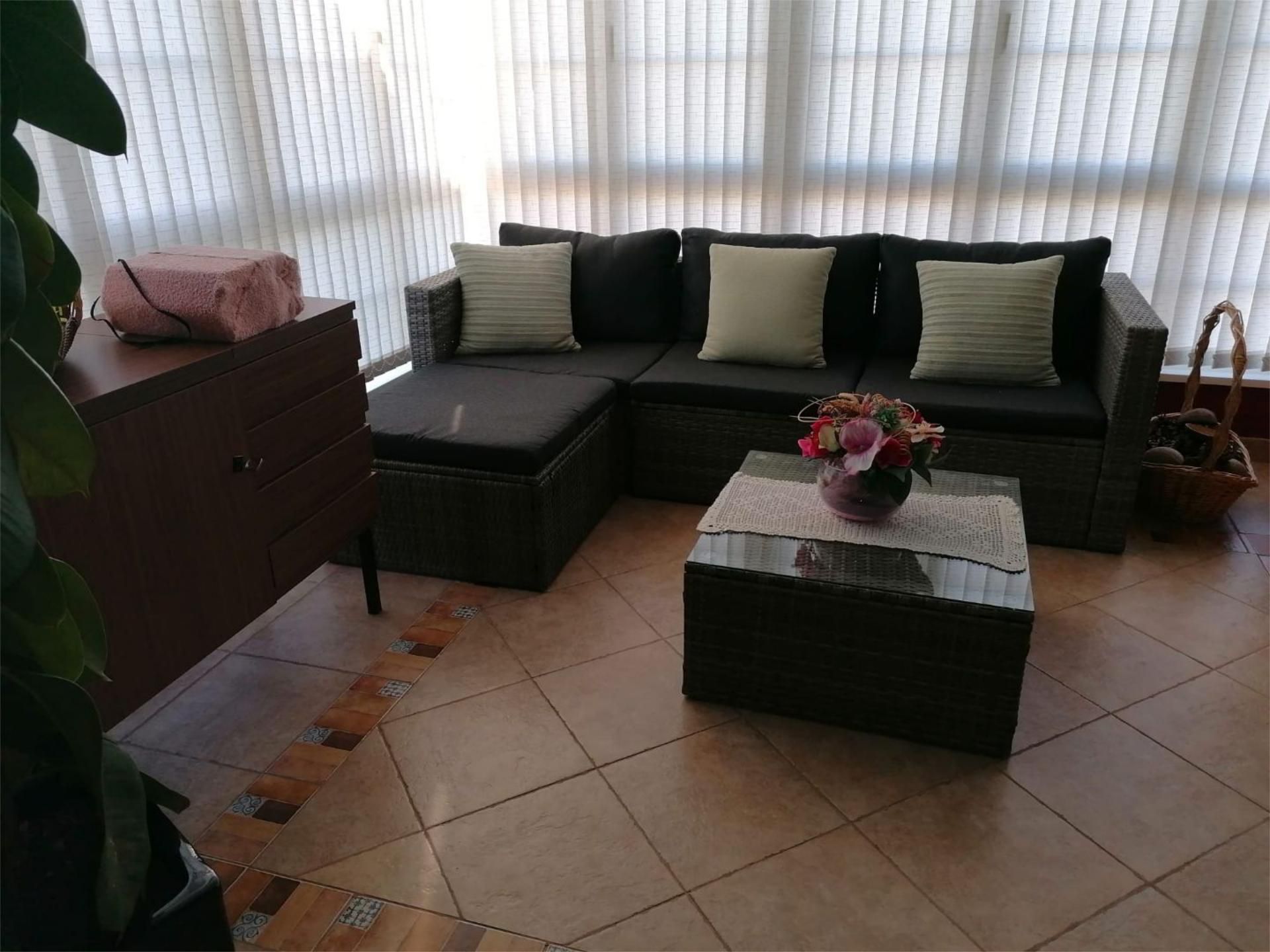 Sala d'estar de Casa o xalet en venda en Castrillo del Val amb Calefacció, Jardí privat i Parquet