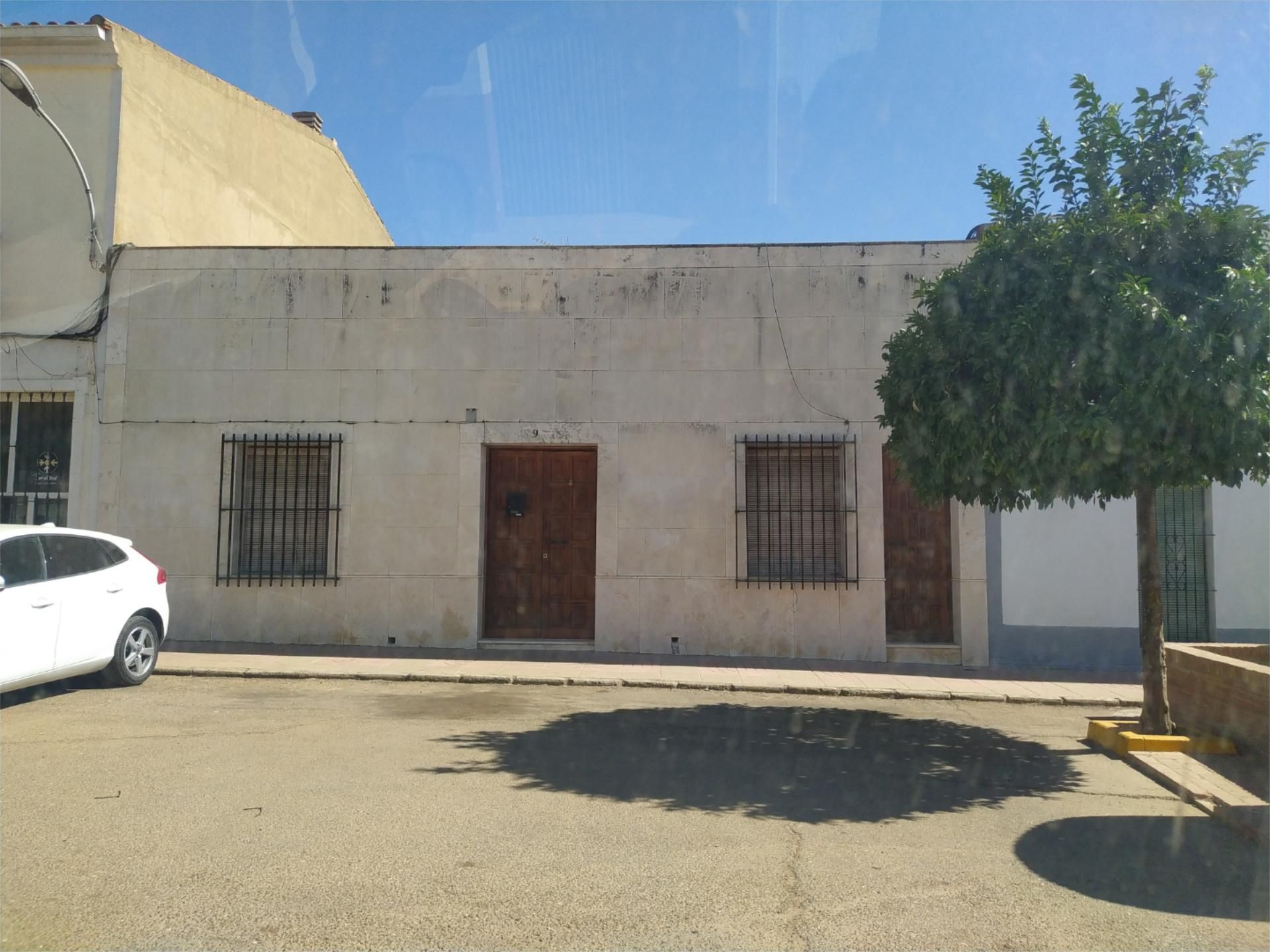 Vista exterior de Casa adosada en venta en Torremejía