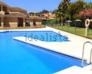 Swimming pool of Single-family semi-detached to rent in Sotogrande