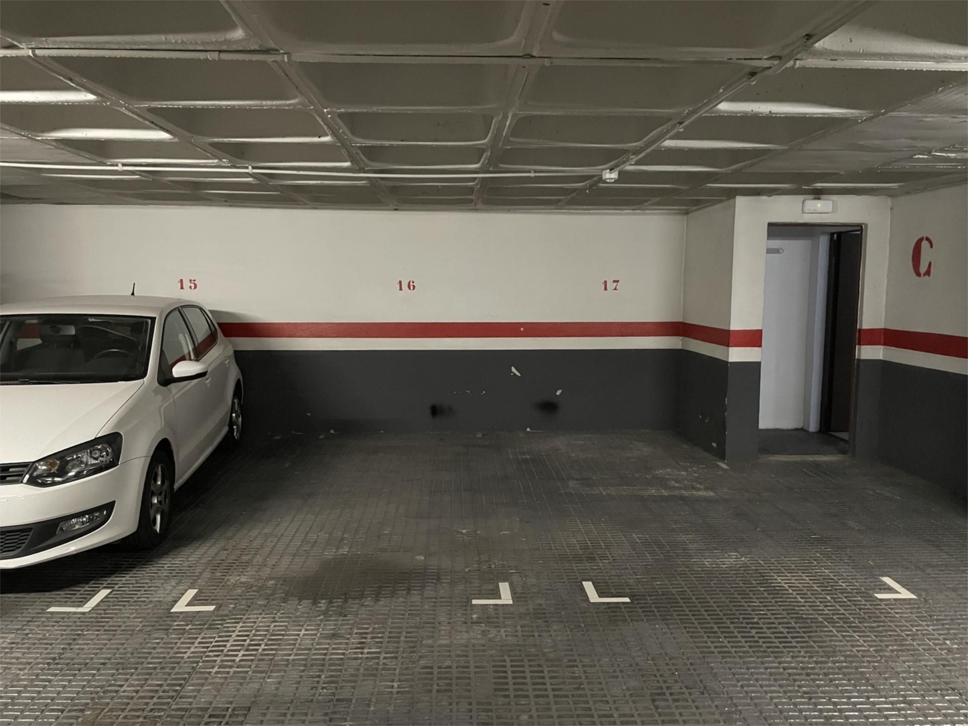 Garatge en venda a Carrer de Villarroel, 177, L'Antiga Esquerra de l'Eixample Aparcament de Garatge en venda en  Barcelona Capital