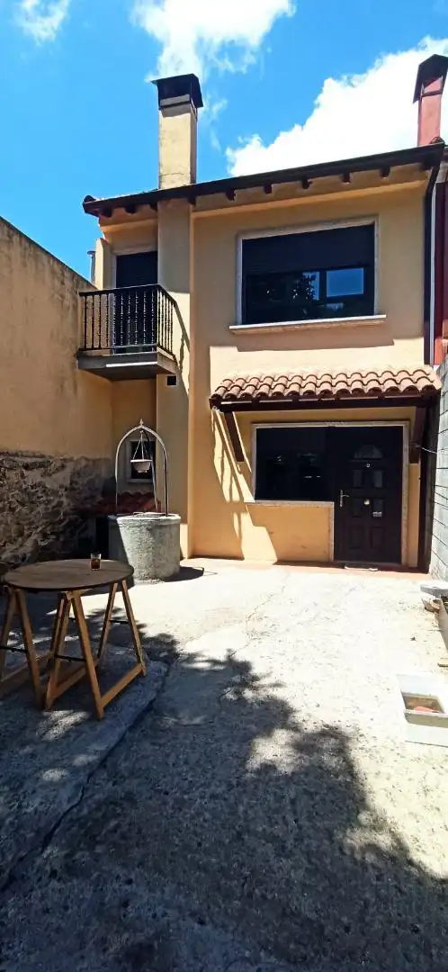 Casa adosada en venta en Lugar Froufe, 52, Baños de Molgas Terraza de Casa adosada en venta en Baños de Molgas con Terraza y Balcón