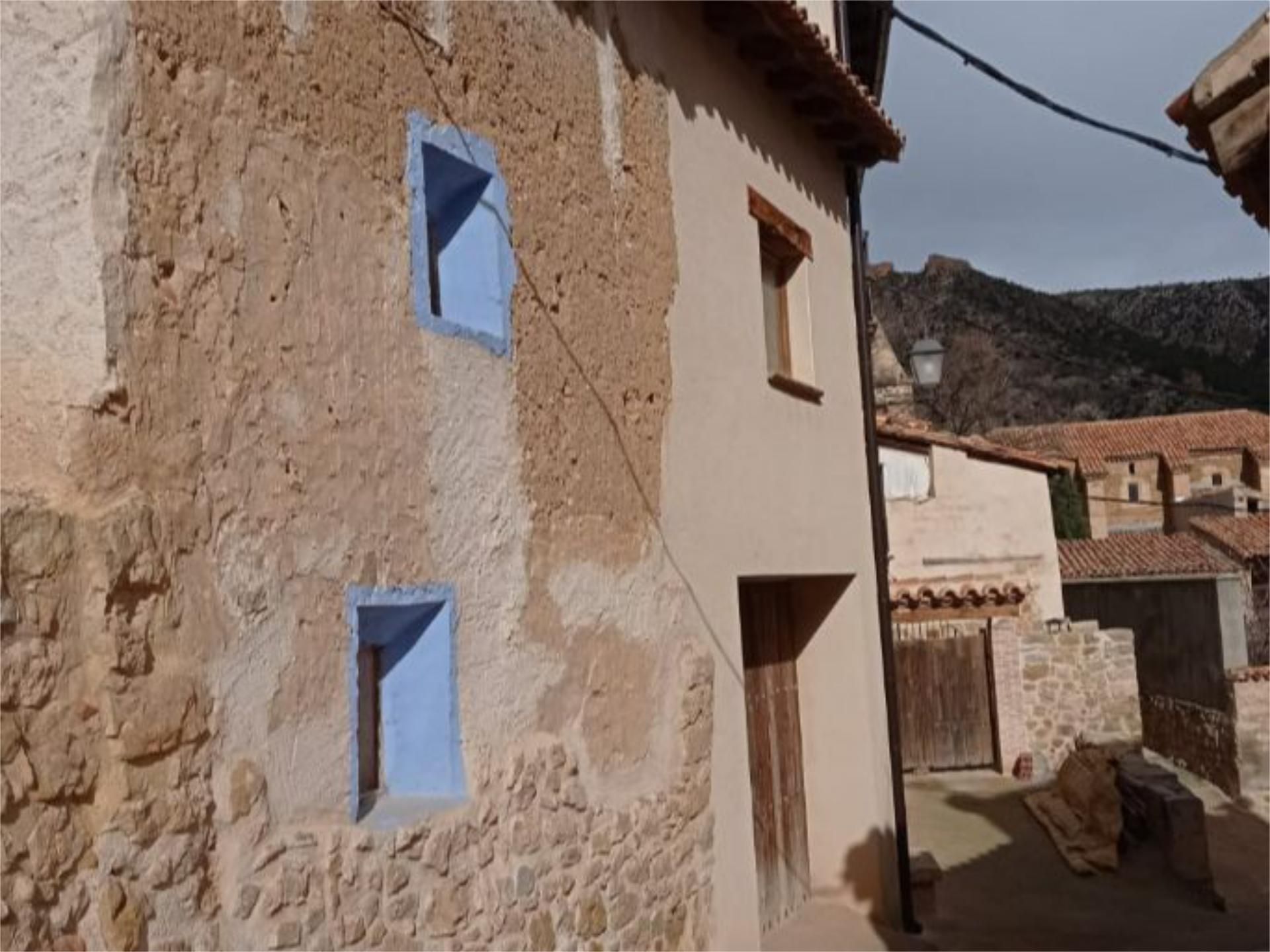 Vista exterior de Casa adosada en venda en Villarluengo