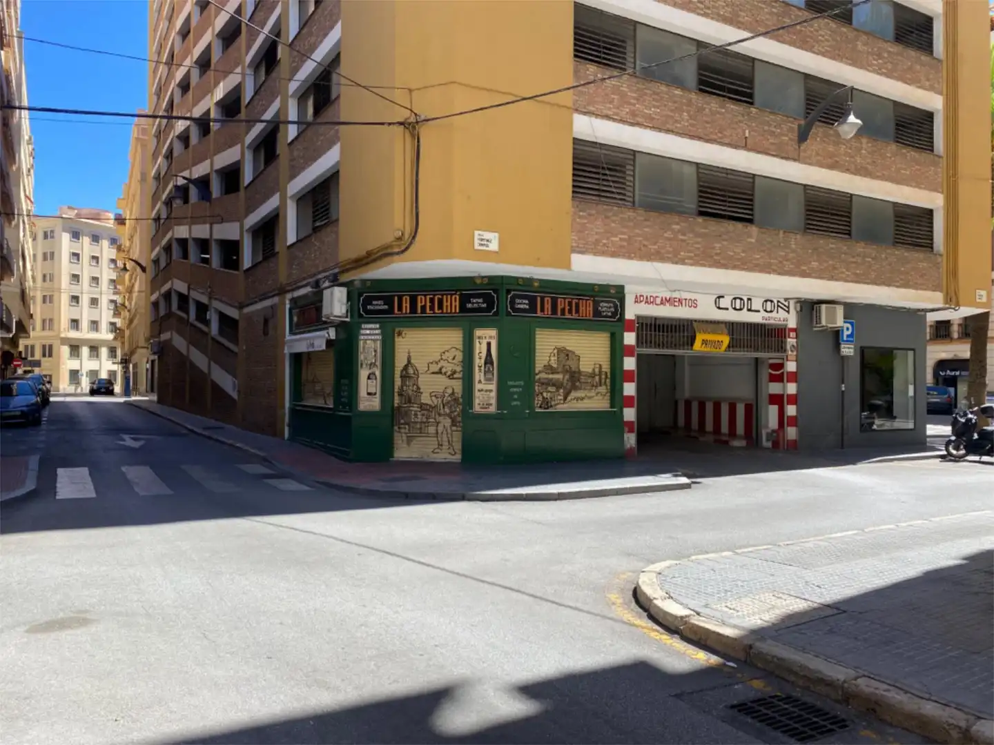Local en venta en Calle San Lorenzo, 14, Ensanche Centro - Puerto Vista exterior de Local en venta en Málaga con Aire acondicionado, Calefacción y Amueblado