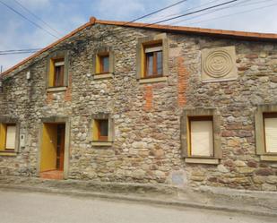 Exterior view of Single-family semi-detached for sale in Santa María de Cayón