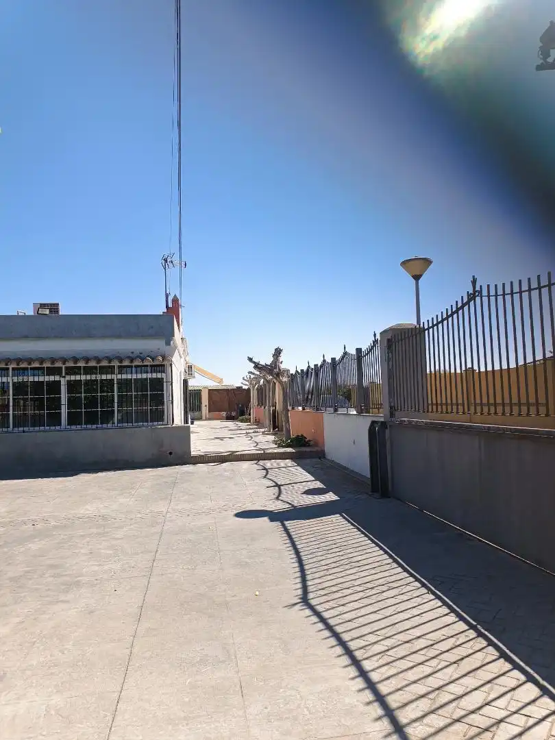 Casa o xalet en venda a Calle Pico del Cerezo, 38, Cuatro Pinos - El Carmen Vista exterior de Casa o xalet en venda en El Puerto de Santa María amb Aire condicionat, Calefacció i Terrassa
